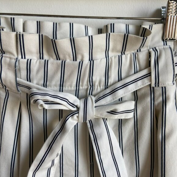 Zara Blue and White Striped Shorts With Belt - Picture 3 of 6